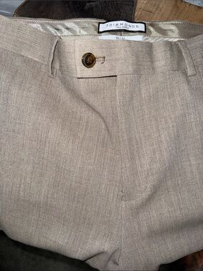 7 Diamonds Men’s Flat Front Dress pants  in Khaki